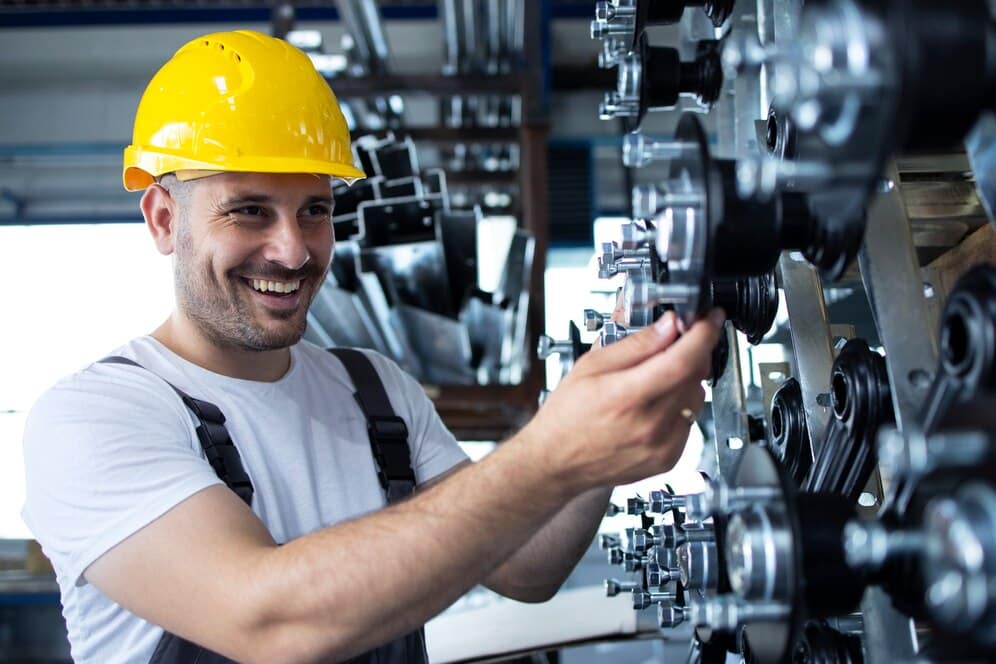 Setor Industrial No Brasil: Desafios E Oportunidades Na Era Da Globalização